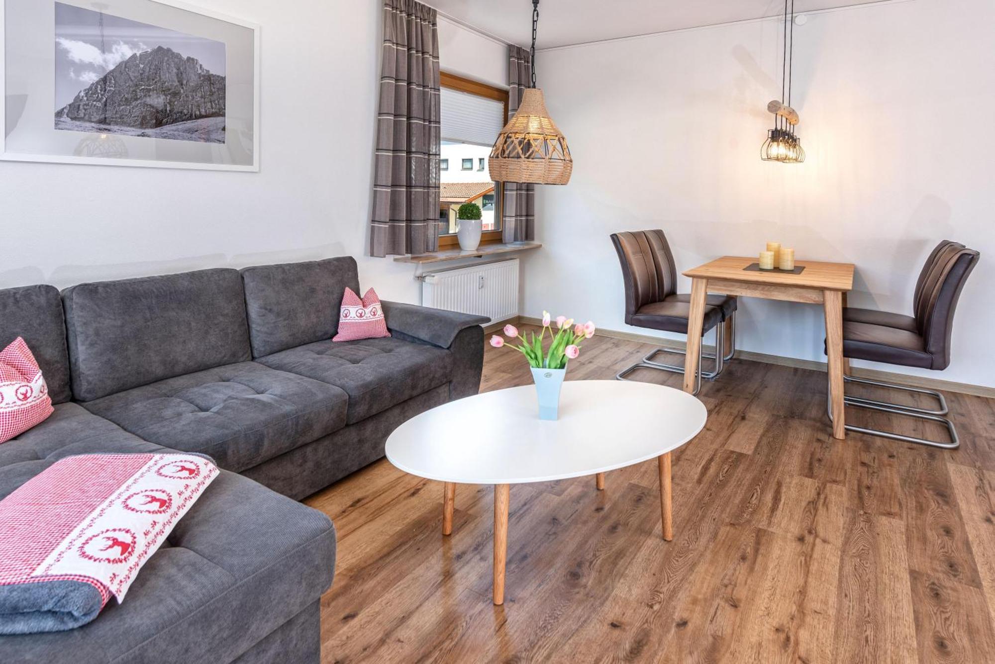 Staufenhirsch Apartment Oberstaufen Dış mekan fotoğraf